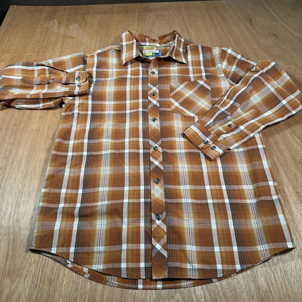 Magellan Outdoors Plaid Shirt Mens Medium Brown Adventure Gear Loose Fit Button